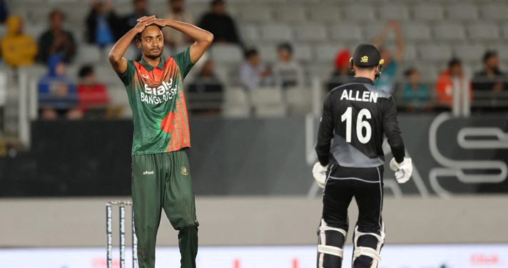 Bangladesh's Shoriful Islam reacts after bowling during the third Twenty20 cricket match between New Zealand and Bangladesh in Auckland on April 1, 2021. (Photo by MICHAEL BRADLEY / AFP) (Photo by MICHAEL BRADLEY/AFP via Getty Images)
